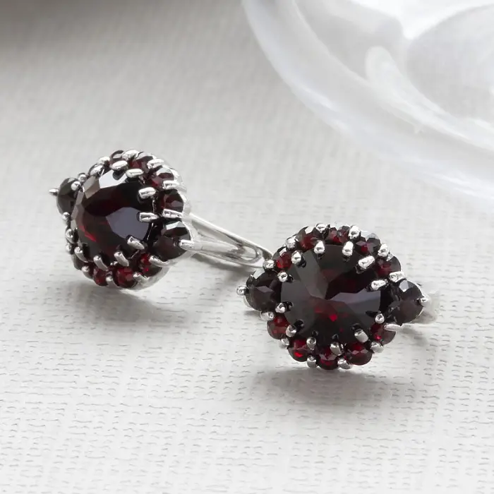 Серьги с английским замком из серебра