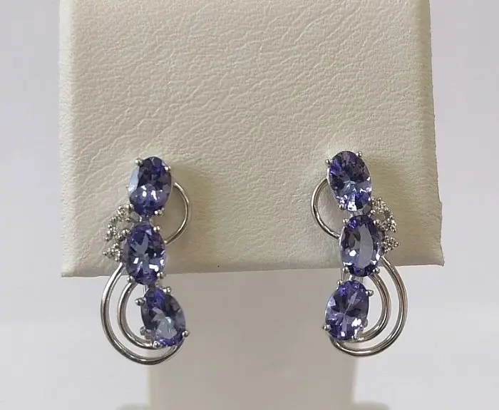 Серьги с английским замком из серебра