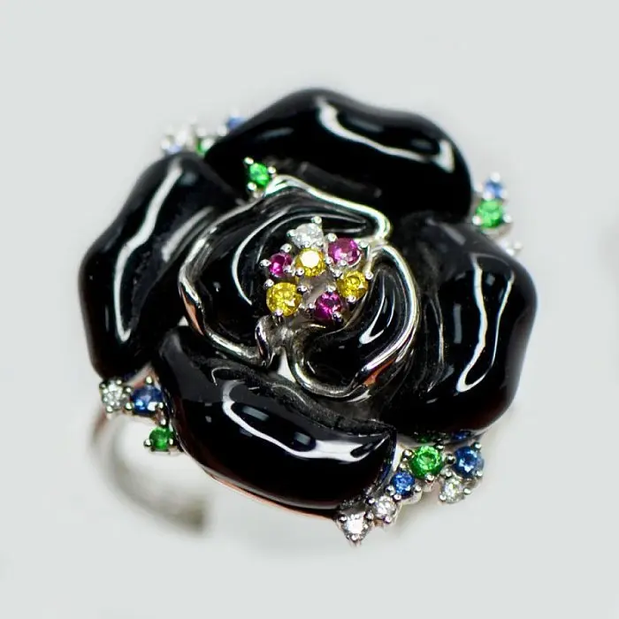 Кольцо декоративное из белого золота Кольцо декоративное из белого золота