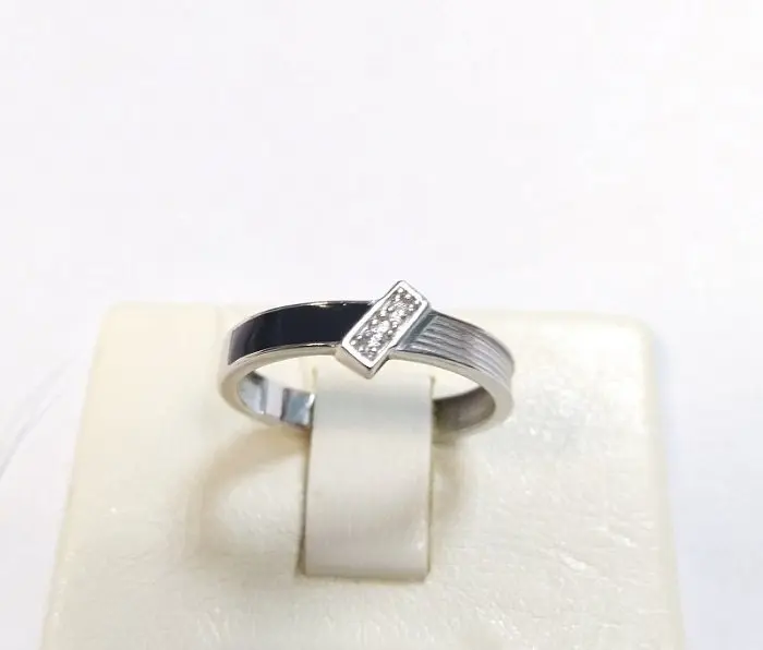 Кольцо декоративное из серебра