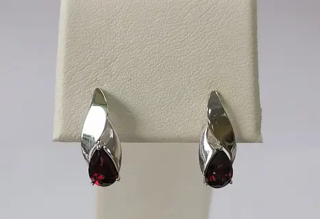 Серьги с английским замком из серебра