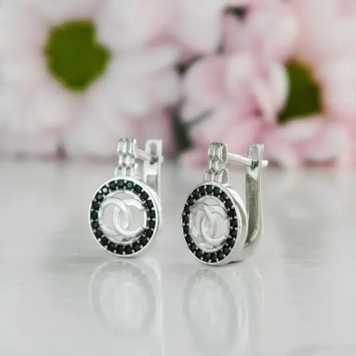 Серьги с английским замком из серебра