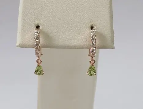Серьги с английским замком из серебра с горным хрусталем