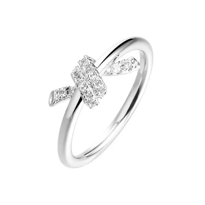 Кольцо декоративное из серебра