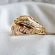 Кольцо декоративное из комбинированного золота