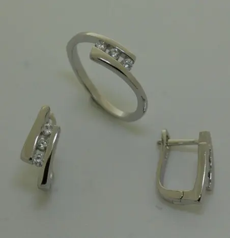 Кольцо декоративное из серебра