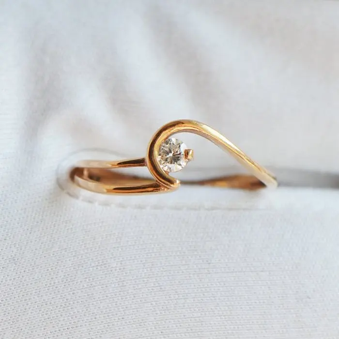 Кольцо декоративное из красного золота