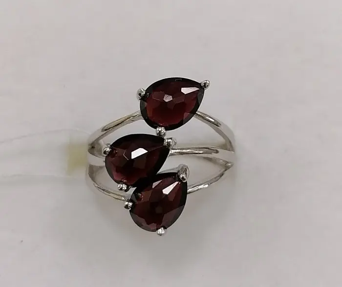 Кольцо декоративное из серебра