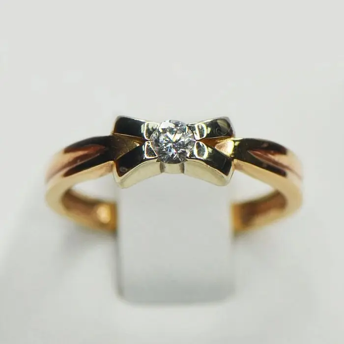 Кольцо декоративное из комбинированного золота