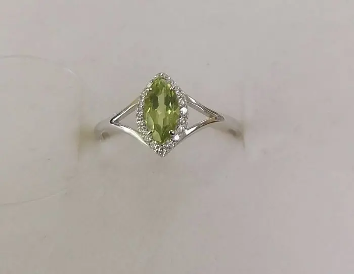 Кольцо декоративное из серебра