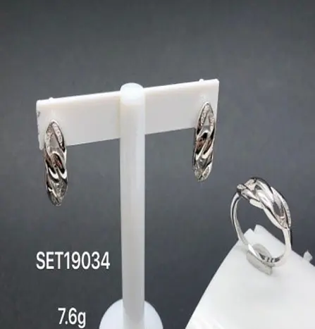 Серьги с английским замком из серебра