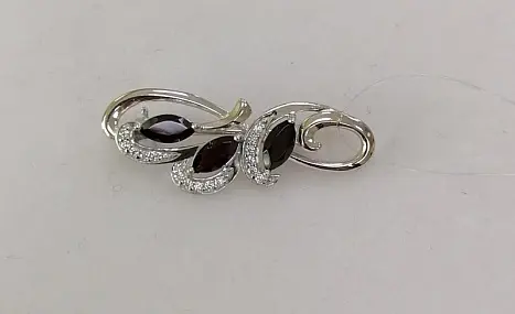 Брошь из серебра