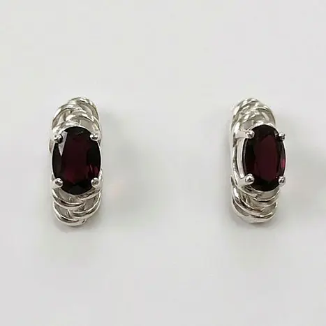 Серьги с английским замком из серебра