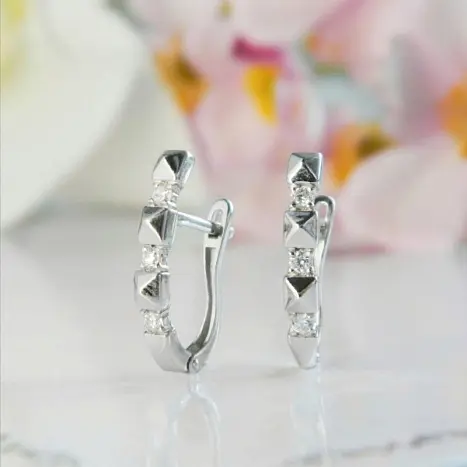 Серьги с английским замком из серебра