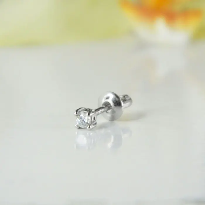 Серьги одиночные из серебра с фианитами
