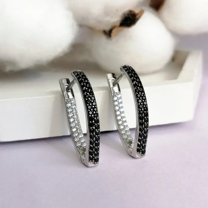 Серьги с английским замком из серебра