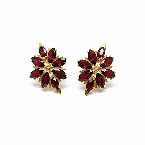 Серьги с английским замком из красного золота