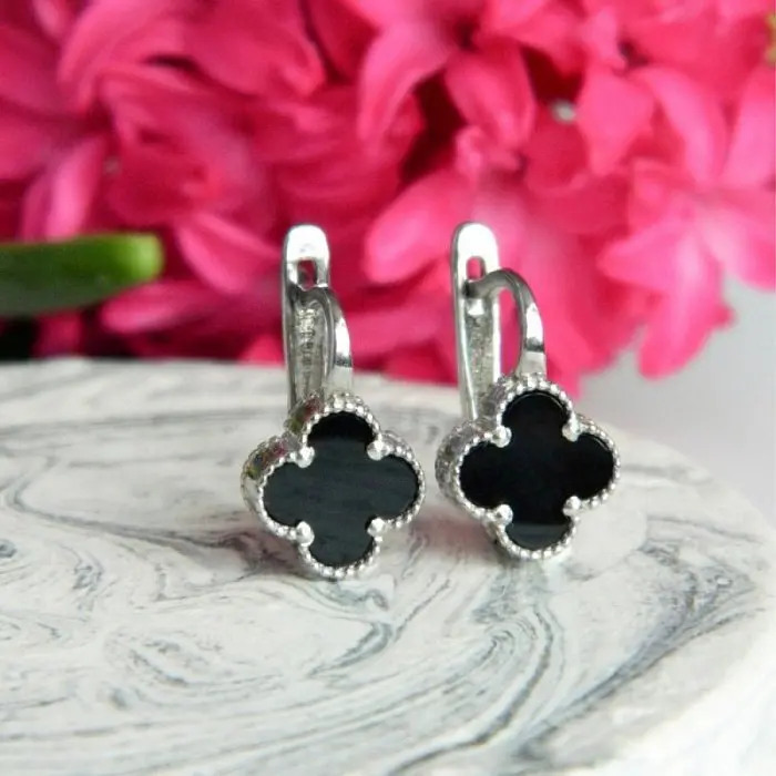 Серьги с английским замком из серебра