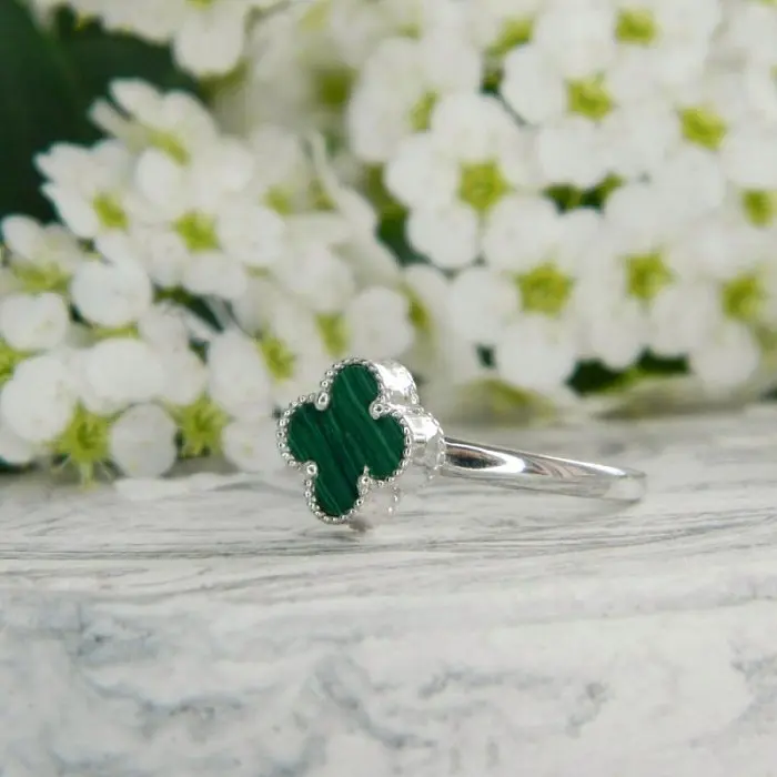 Кольцо декоративное из серебра