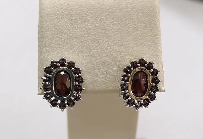 Серьги с английским замком из серебра