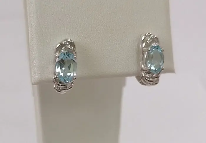 Серьги с английским замком из серебра