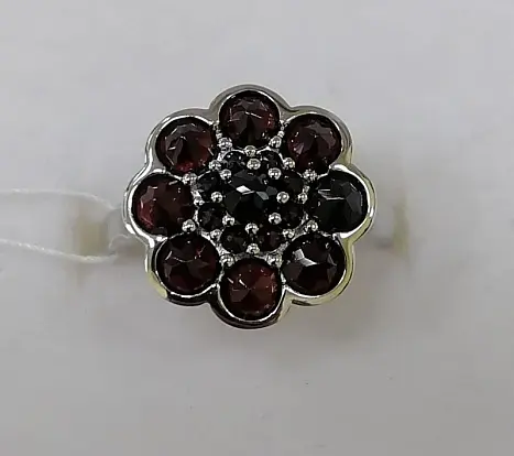 Кольцо декоративное из серебра