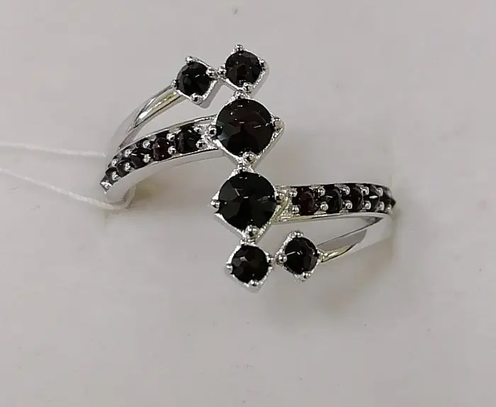 Кольцо декоративное из серебра