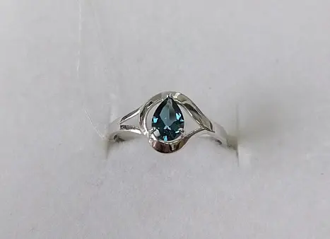 Кольцо декоративное из серебра