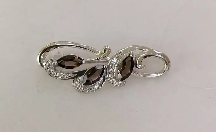 Брошь из серебра