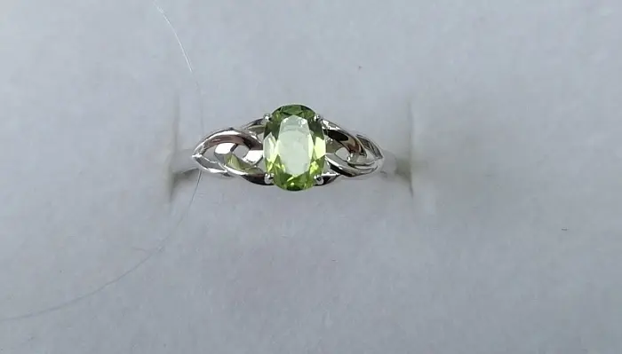 Кольцо декоративное из серебра