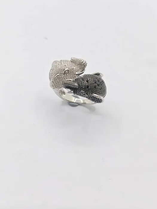 Кольцо декоративное из серебра