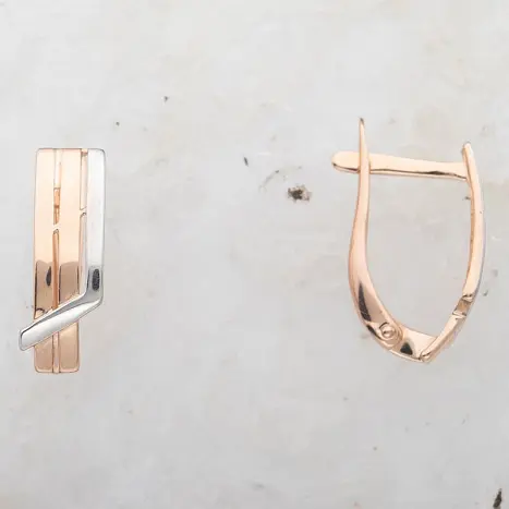 Серьги с английским замком из комбинированного золота