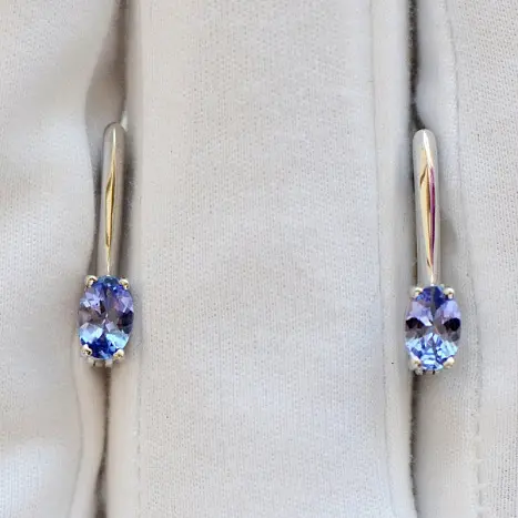 Серьги с английским замком из белого золота