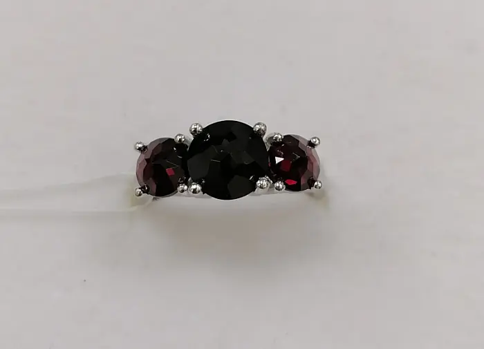Кольцо декоративное из серебра