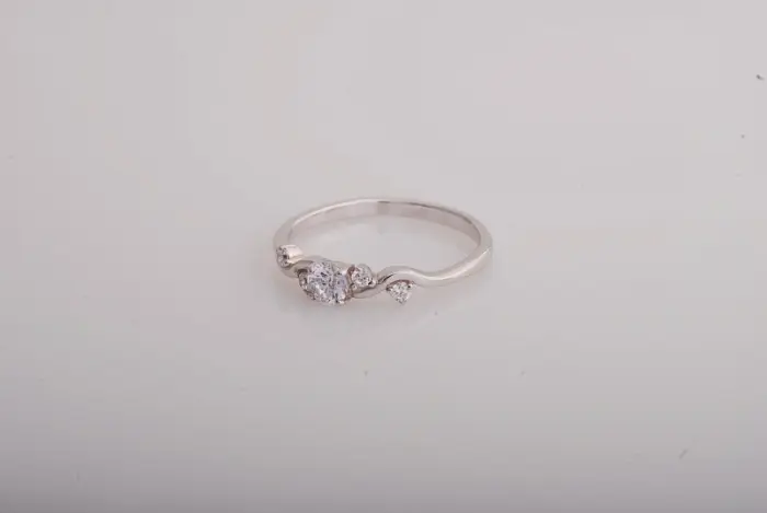 Кольцо декоративное из серебра