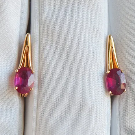 Серьги с английским замком из красного золота