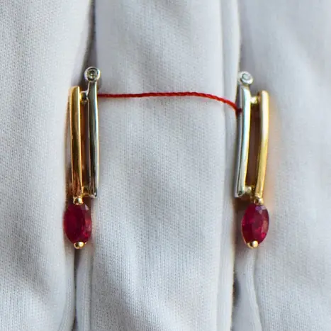 Серьги с английским замком из комбинированного золота