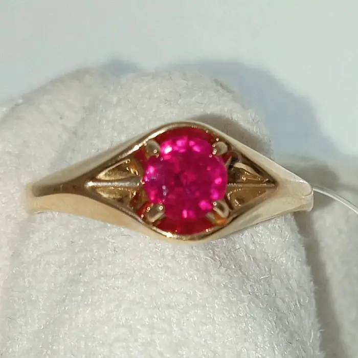 Кольцо декоративное из красного золота