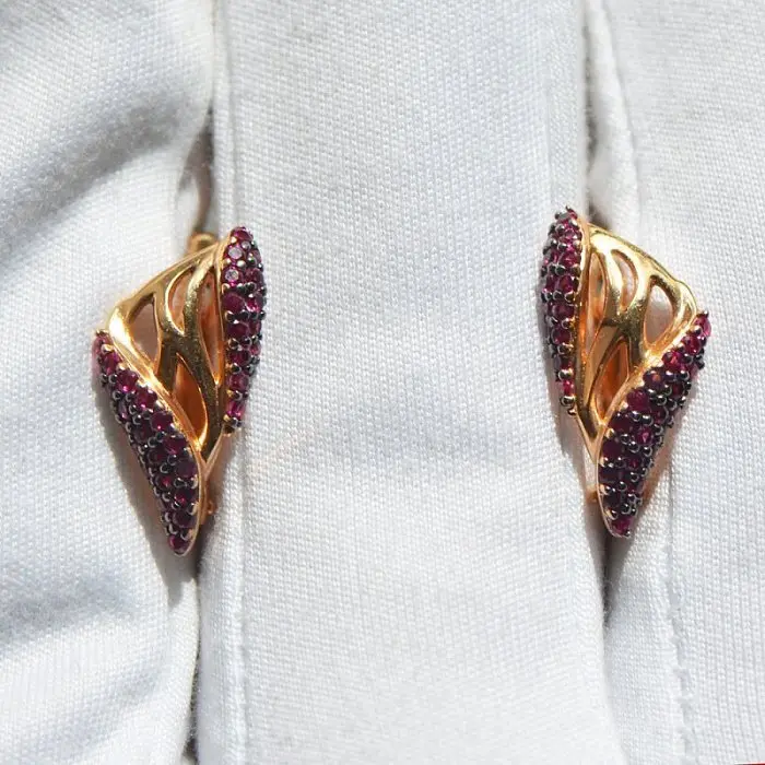 Серьги с английским замком из красного золота