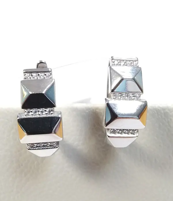 Серьги с английским замком из серебра