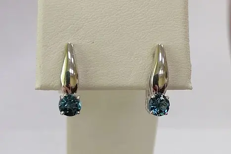 Серьги с английским замком из серебра