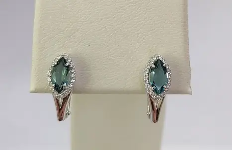 Серьги с английским замком из серебра