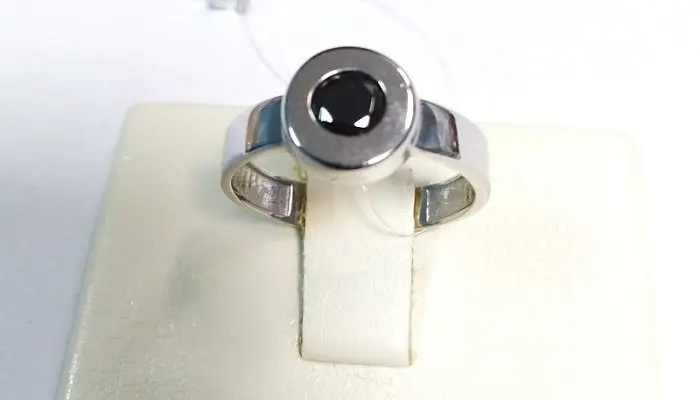 Кольцо декоративное из серебра