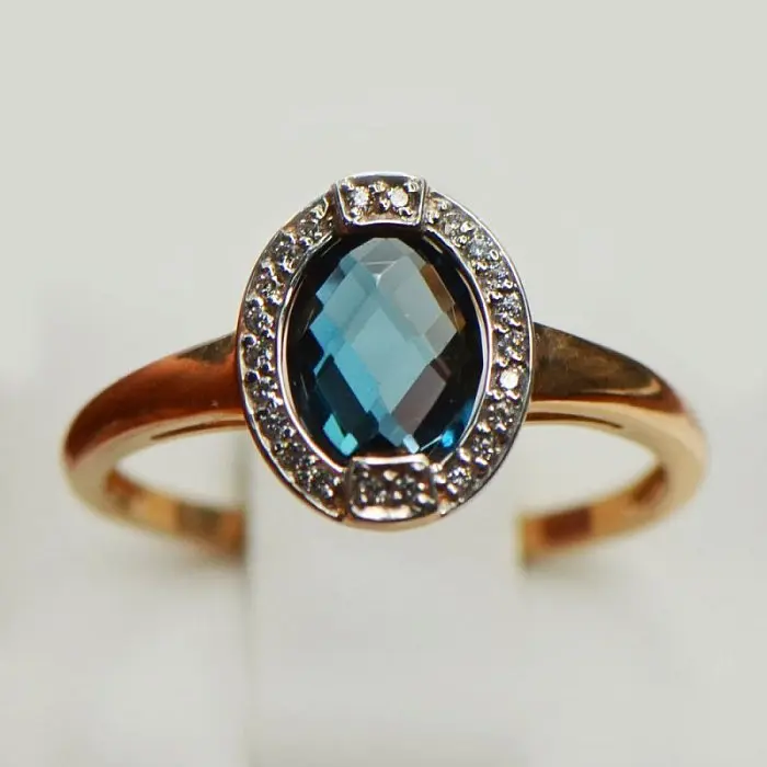 Кольцо декоративное из красного золота