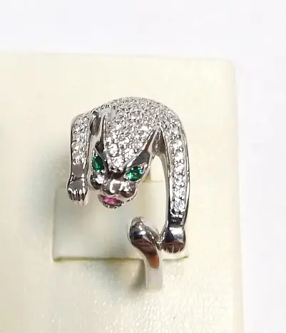 Кольцо декоративное из серебра
