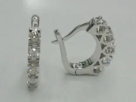 Серьги с английским замком из белого золота