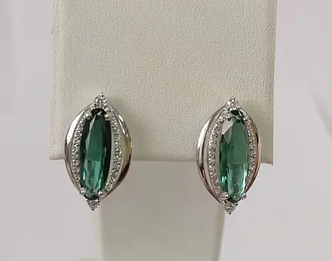 Серьги с английским замком из серебра