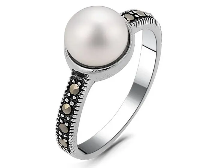 Кольцо декоративное из серебра