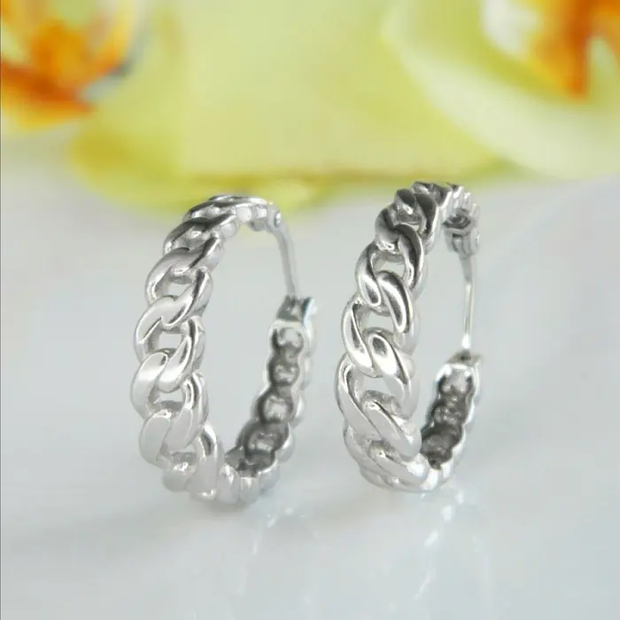 Серьги с английским замком из серебра