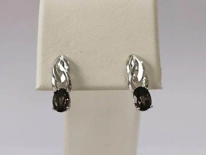 Серьги с английским замком из серебра